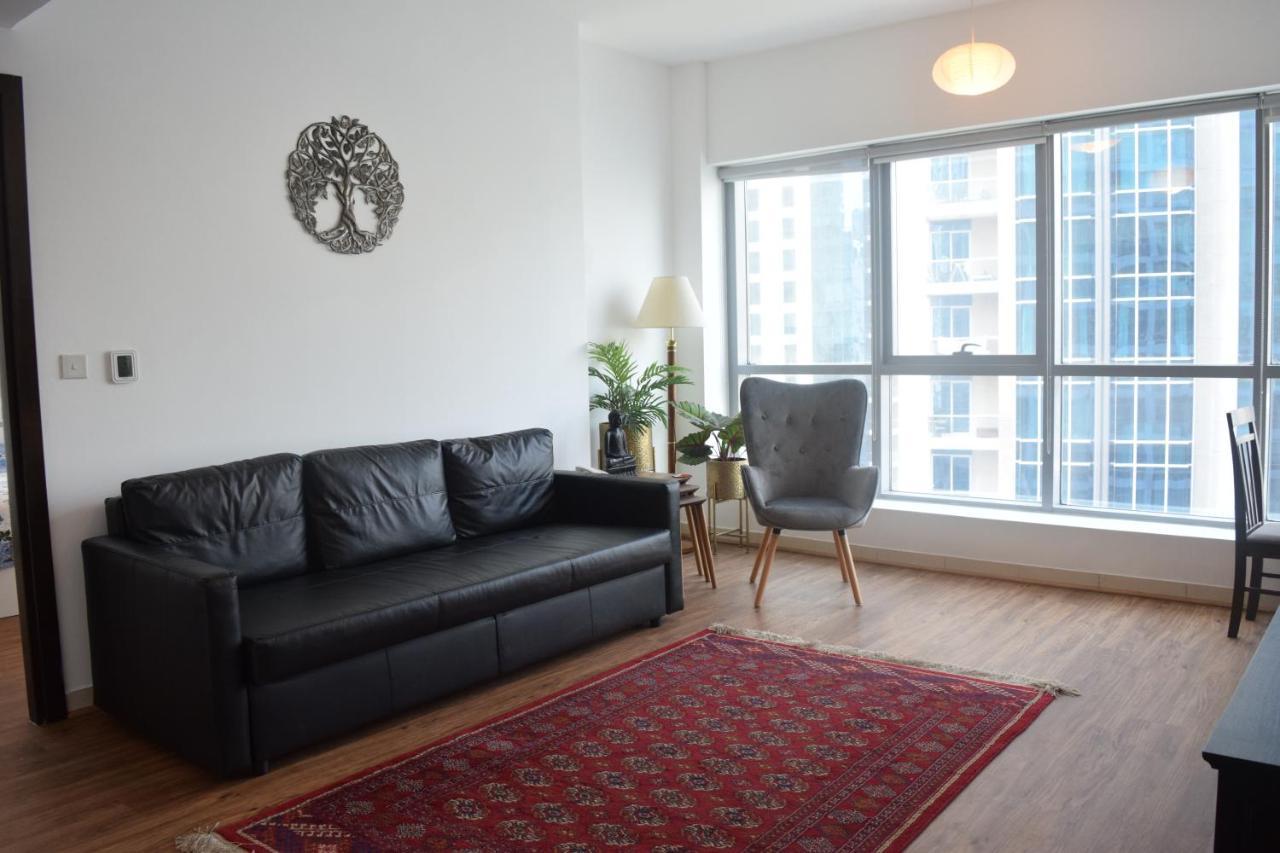 Apartamento 1br Apartment, Stunning Marina View, 5 Min Walk To Jbr Beach, 30 Sec Walk To Tram And Bus Stations Dubai