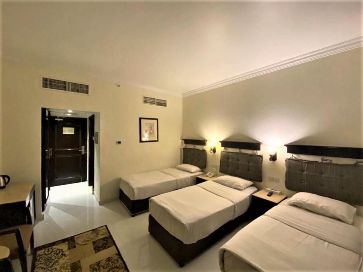Signature Deira Hotell