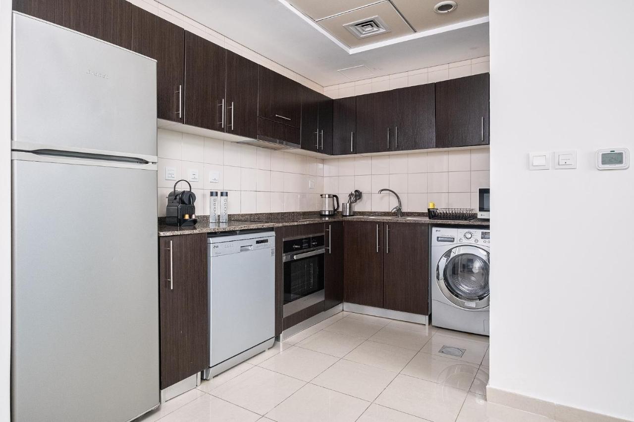 Appartement Stunning Marina View 1 Bedroom Dubaï