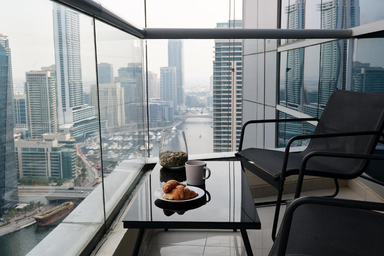 Stunning Marina View 1 Bedroom Appartement