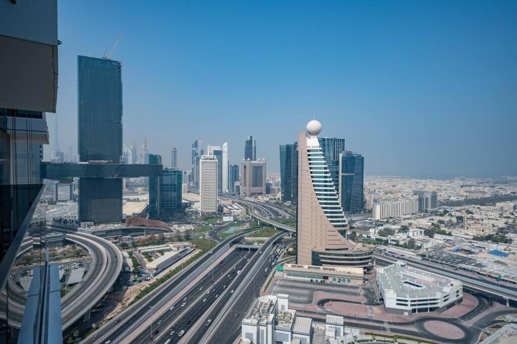 Appartamento Alfa World Trade Centre 1br, Max Metro Station