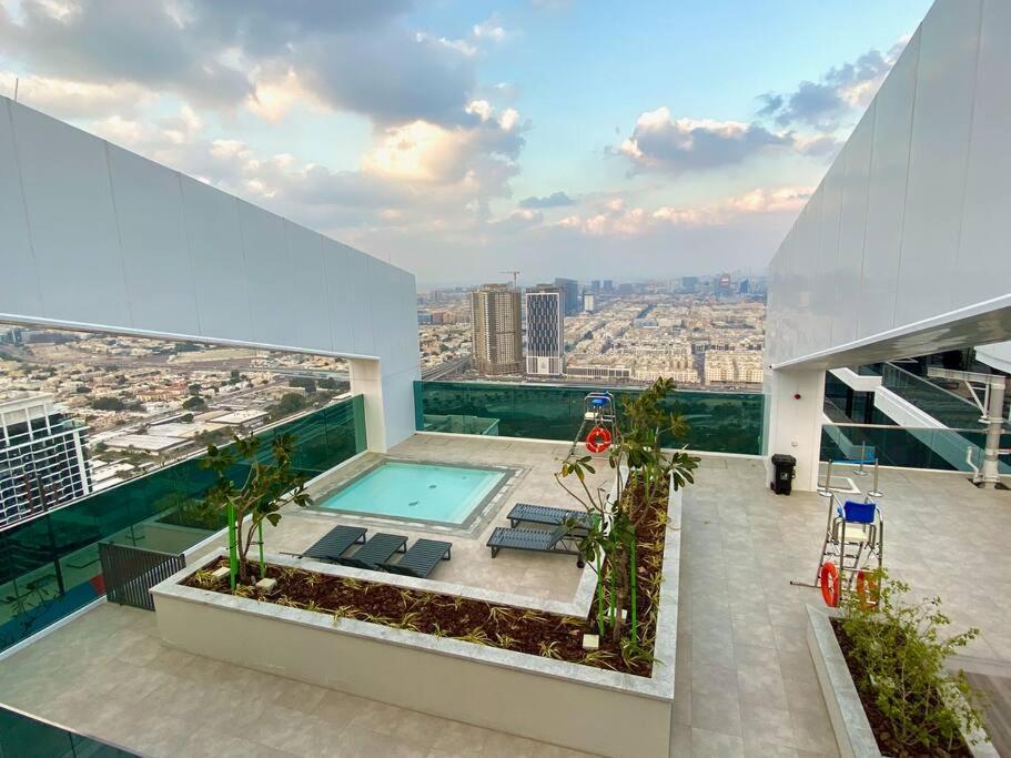 Appartamento Alfa World Trade Centre 1br, Max Metro Station