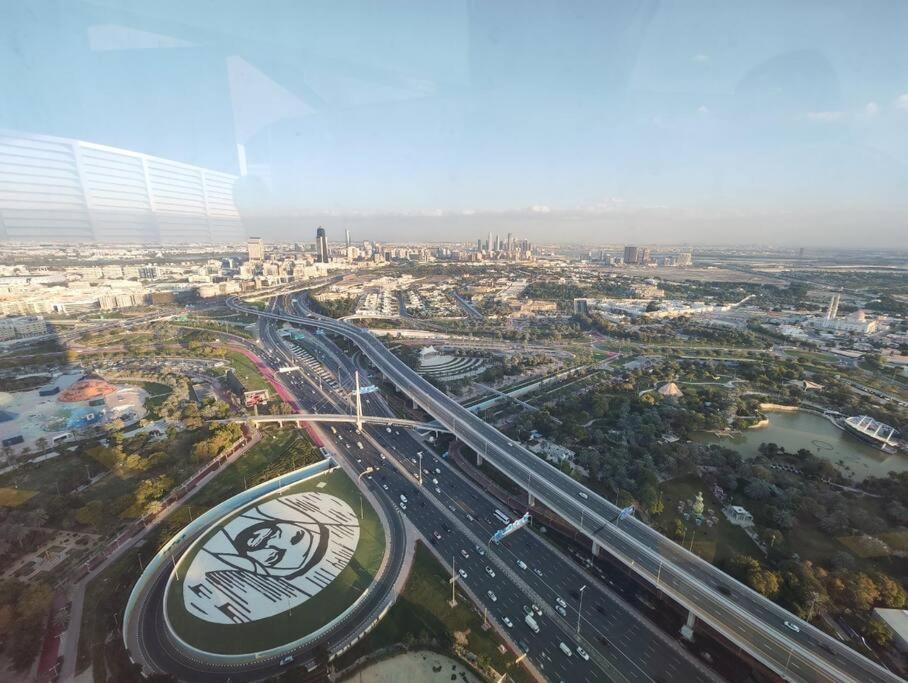 Alfa World Trade Centre 1br, Max Metro Station Appartamento *