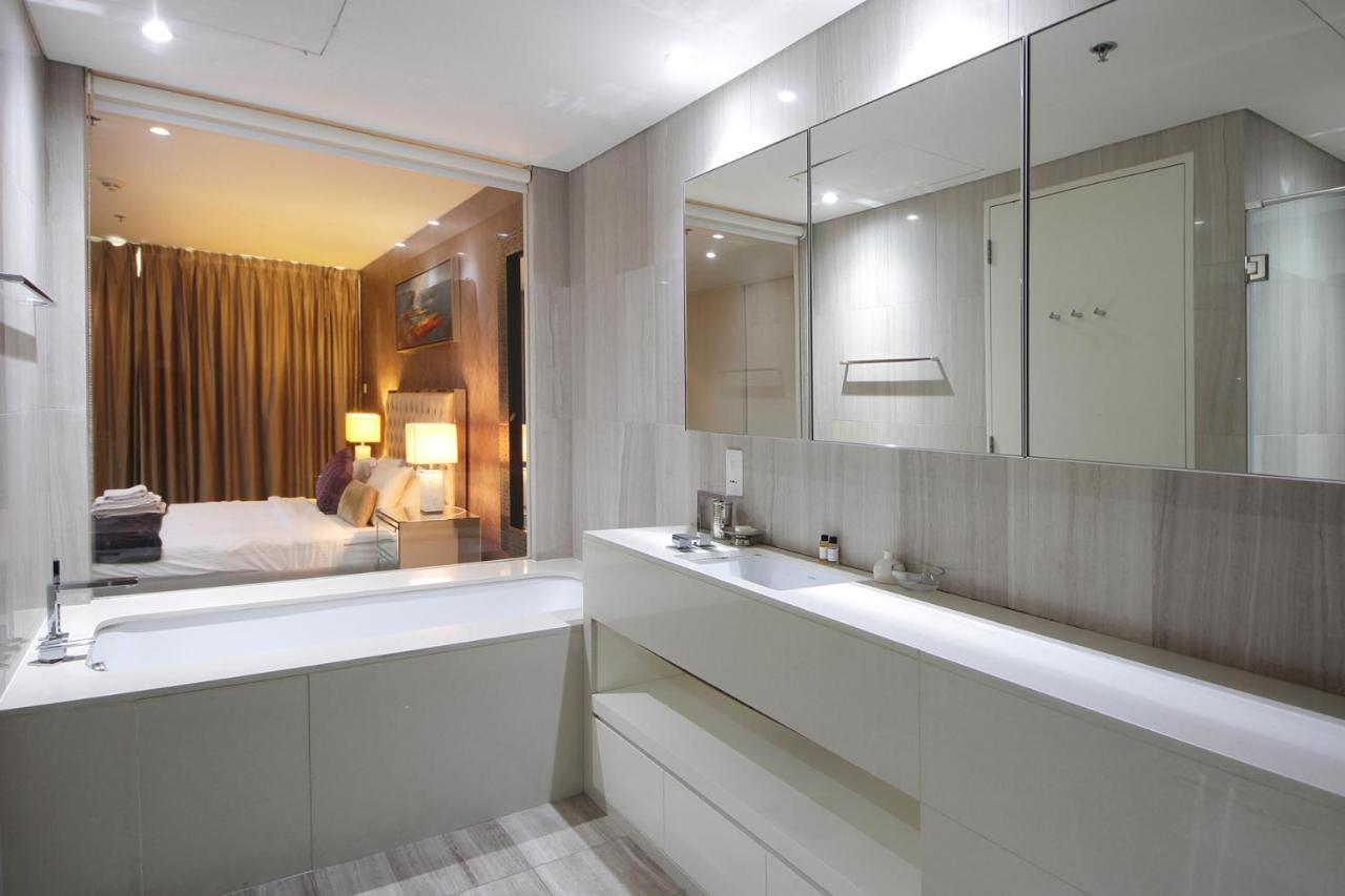 Silk Valley - Luxury 1 B R View D1 Tower Appartement *