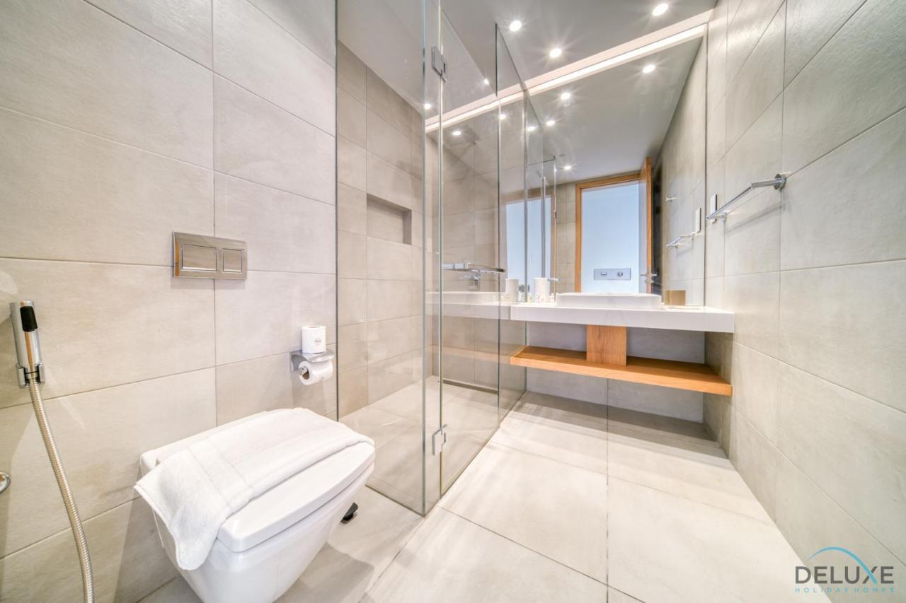 Picturesque 3br With Assistant At The One Jbr By Deluxe Homes * Dubaï