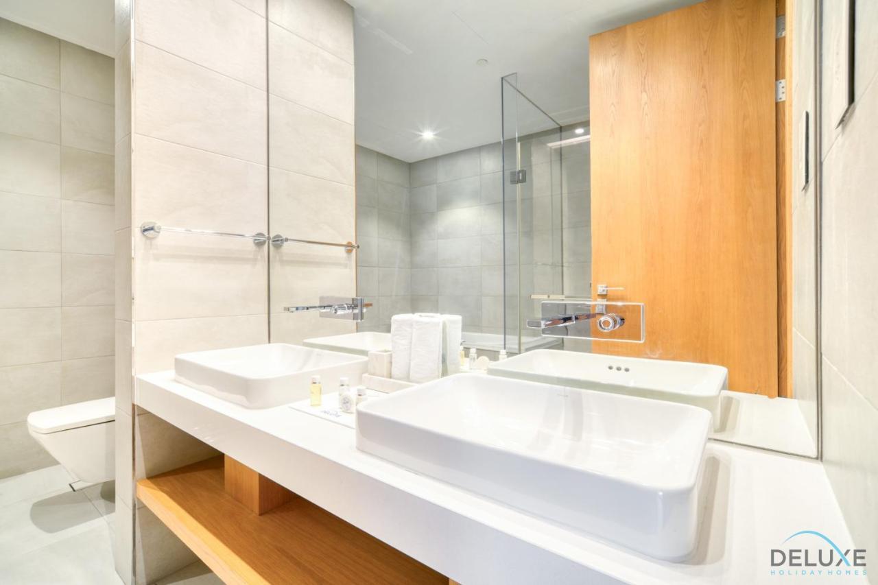 Picturesque 3br With Assistant At The One Jbr By Deluxe Homes Appartement *