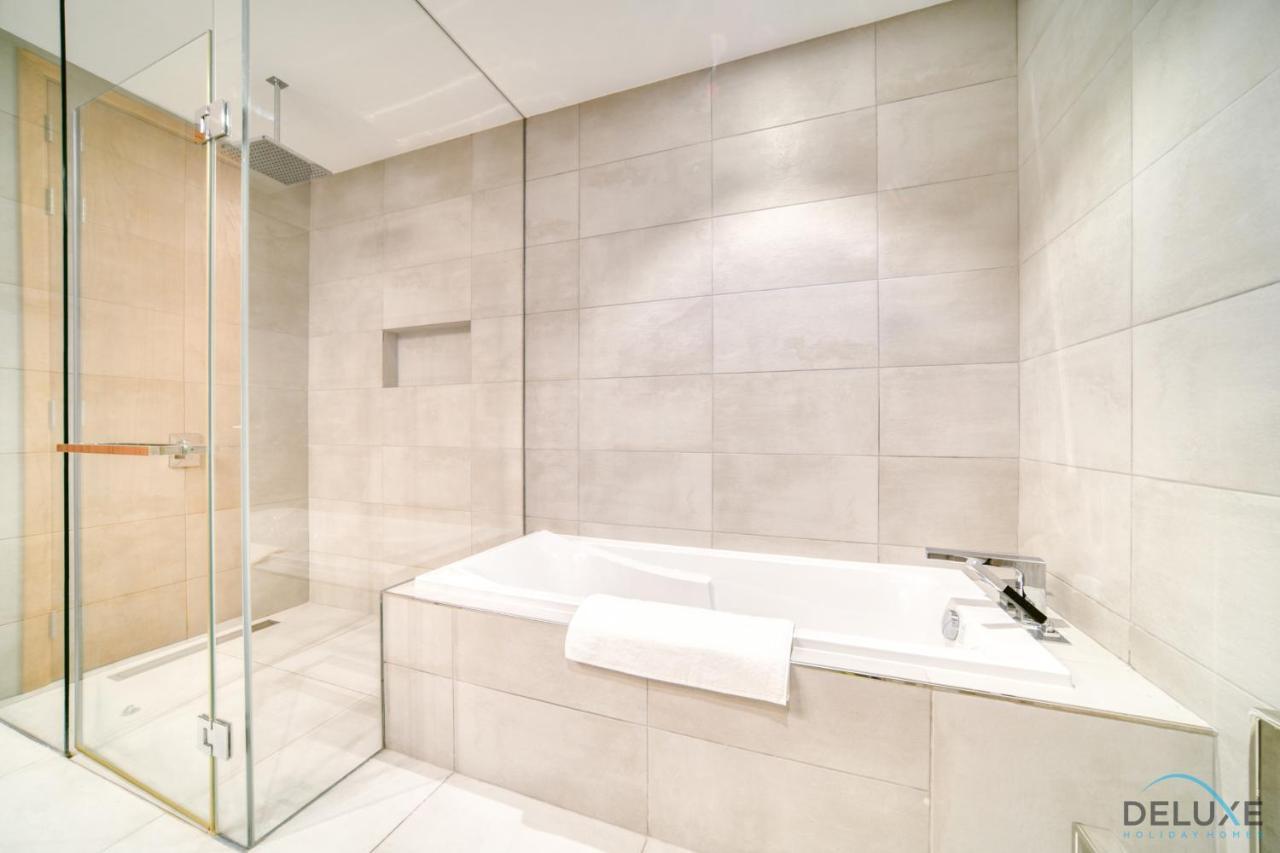 Picturesque 3br With Assistant At The One Jbr By Deluxe Homes *