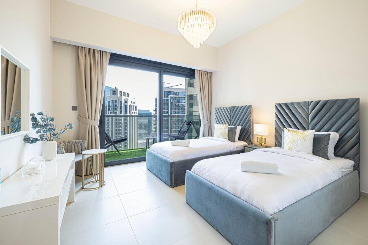 Magnificent Brand New Lux 2 Bedroom Opera District * Dubái