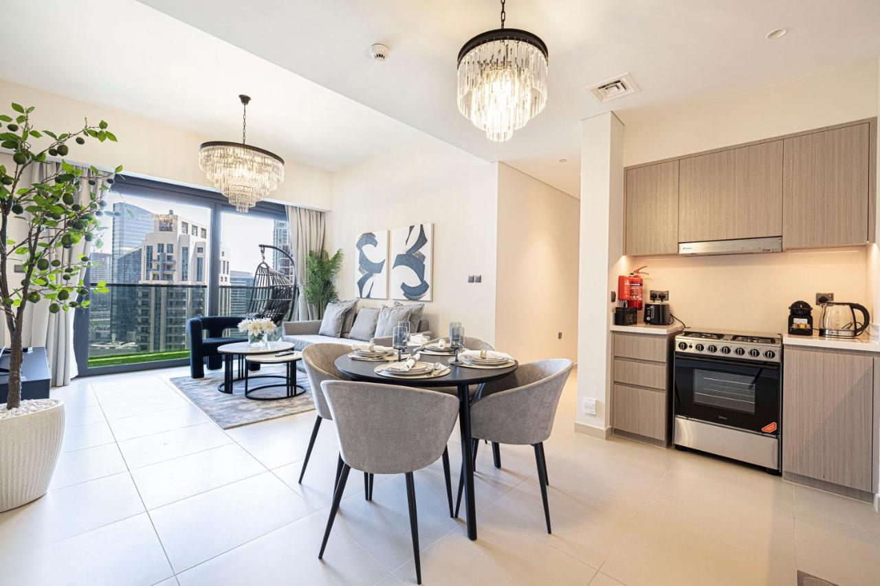 Apartamento Magnificent Brand New Lux 2 Bedroom Opera District Dubái