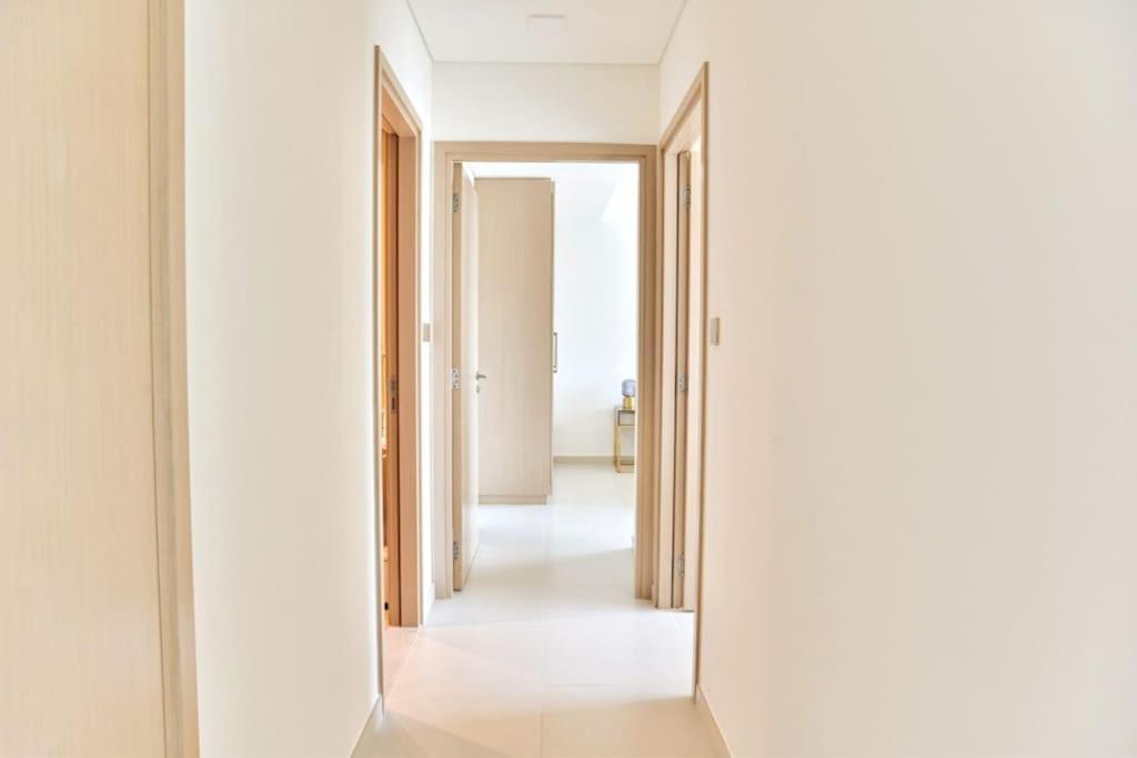 Apartment Luxury 2br High Floor Apt. W/ Burj Khalifa View With Laser Light Show And Dancing Fountain View