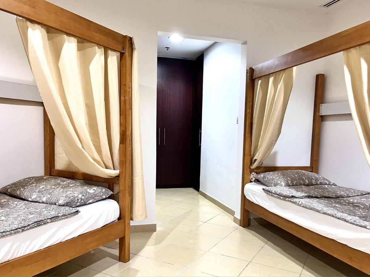 Ampus Hostal