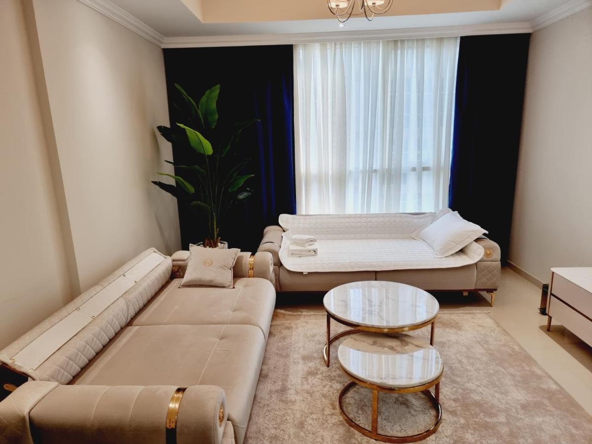 Apartamento Dunya Tower Luxury And 2 Min Walk To Mall And Burj Khalifa In Heart Of Downtown