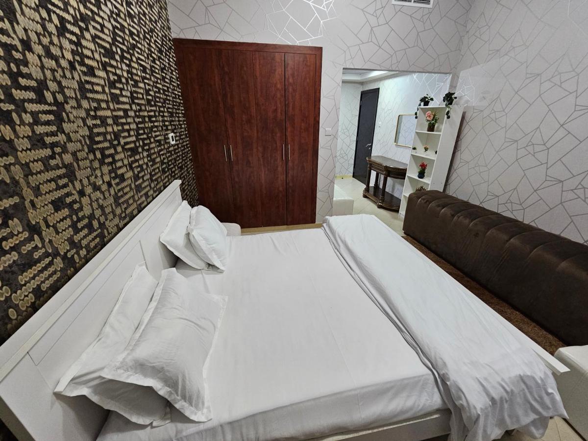 Freshlook 2 Bhk In Marina 707 Apartment Dubai