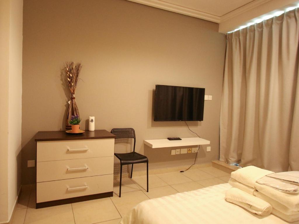 New Age - Cozy In Goldcrest Views 2, Jlt Lejlighed *