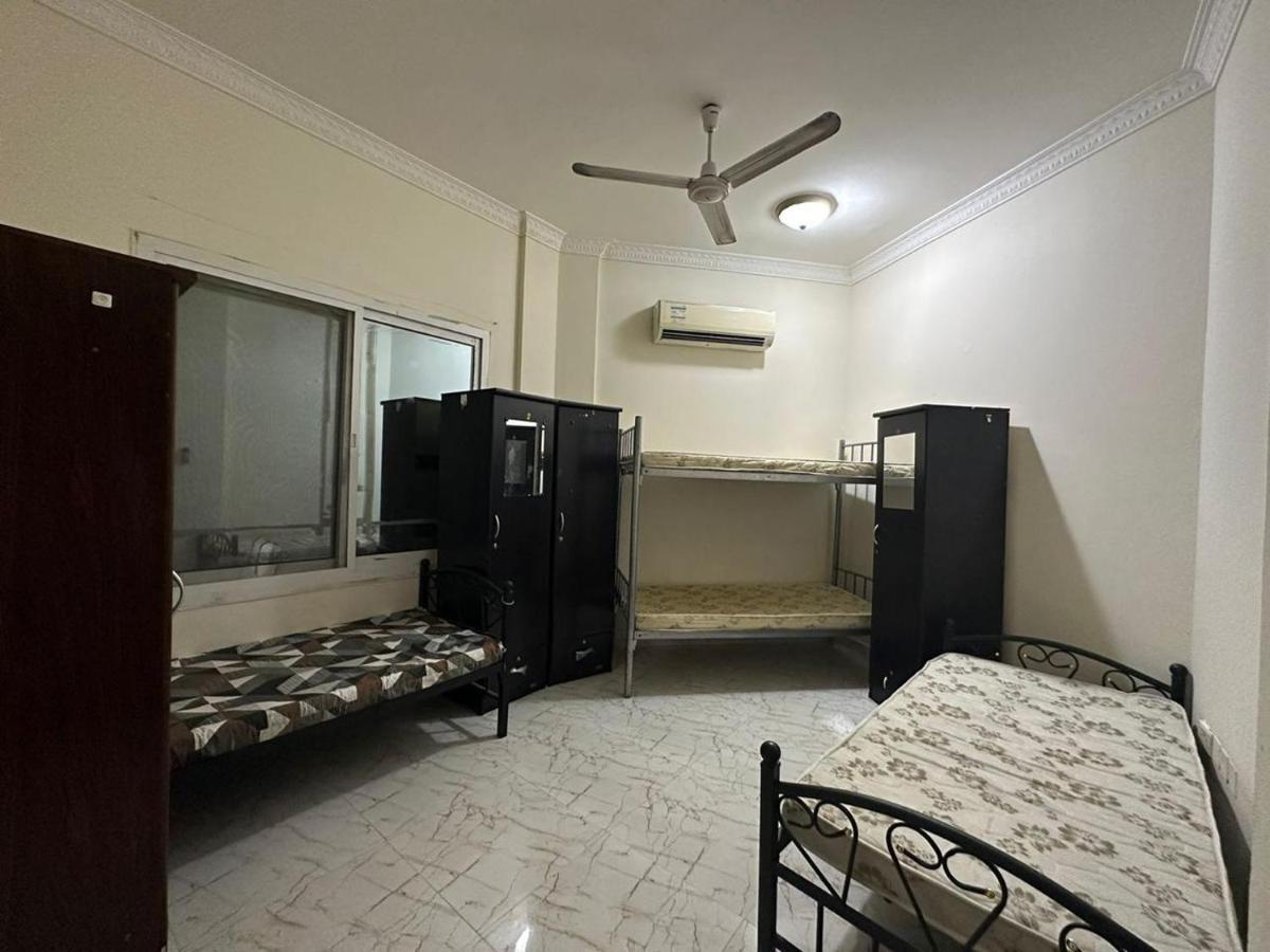 Bed Space For Female Single And Bunk Bed Al Sayed Builidng - Sharaf Dg Exit 4 Flat 301 Apartment