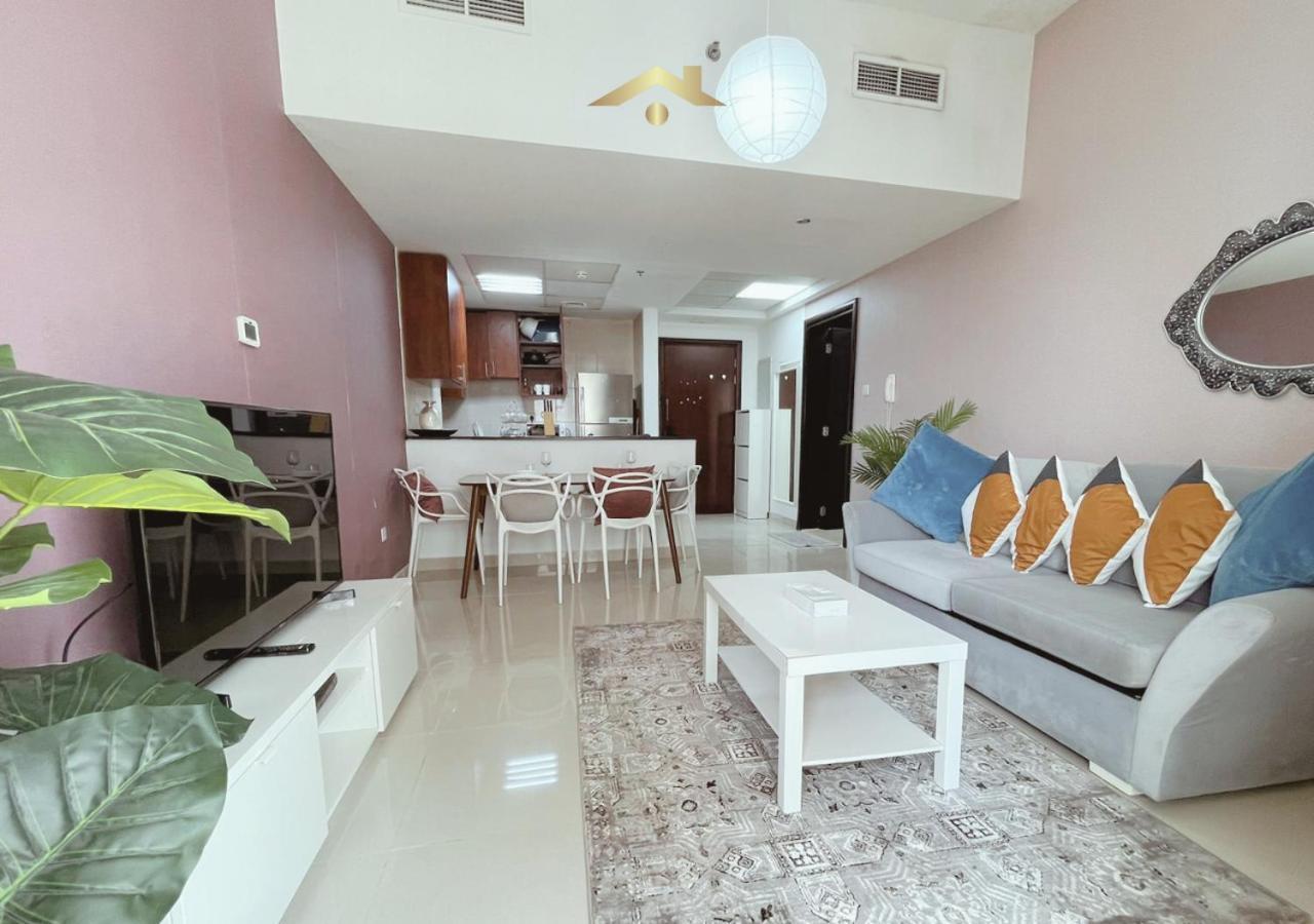 Letstay - Tranquil 1br With Balcony In Escan Tower Appartement Dubaï
