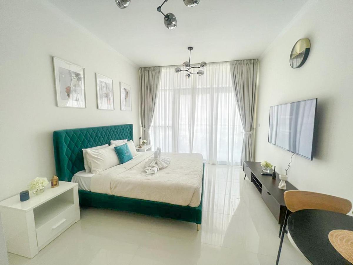 Modern With Wide Views From Balcony