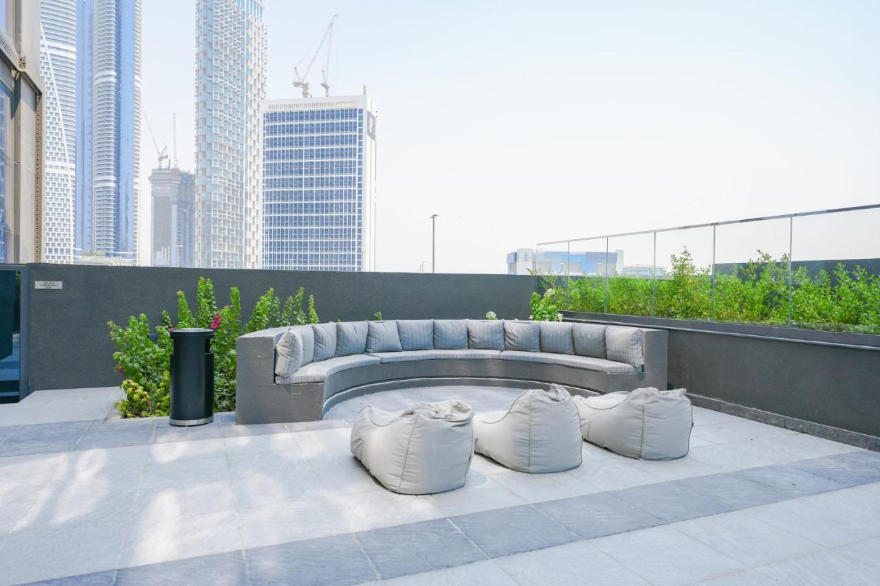 Stylish Loft With Balcony Overlooking Views Appartement