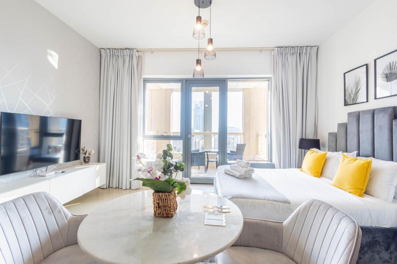 Nasma Luxury - Sleek And Modern Near Burj Khalifa Dubai