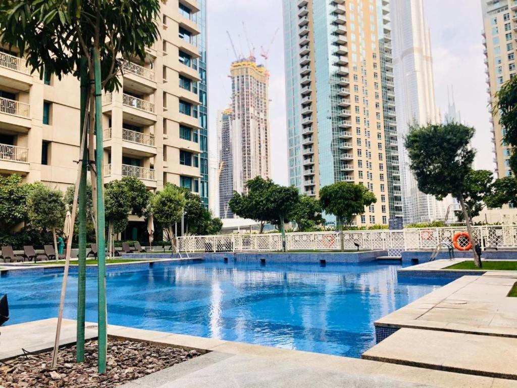 Nasma Luxury - Sleek And Modern Near Burj Khalifa Appartement *