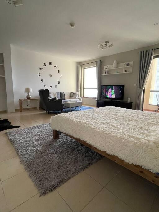 Apartment Sunset Oasis: Beachfront Dubai