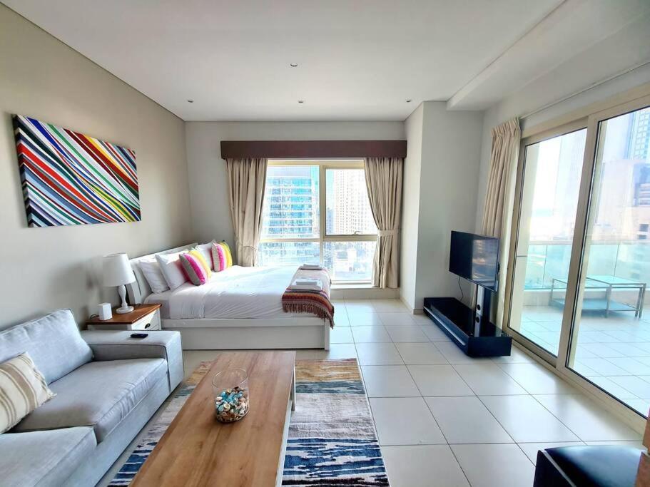 Appartement Sunrise Homes - With Huge Balcony & Amazing View Near Jbr *