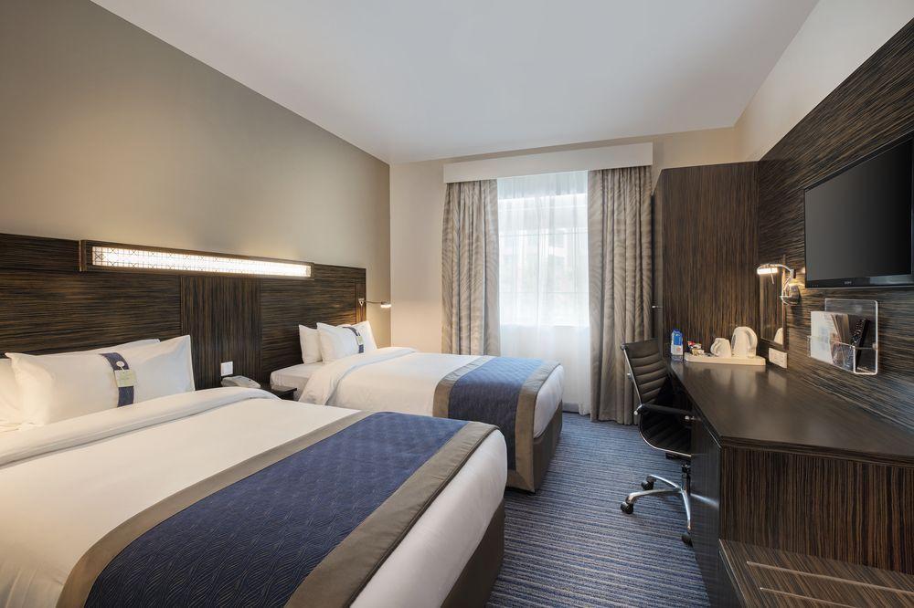Express Safa Park, An Ihg Hotel 3*