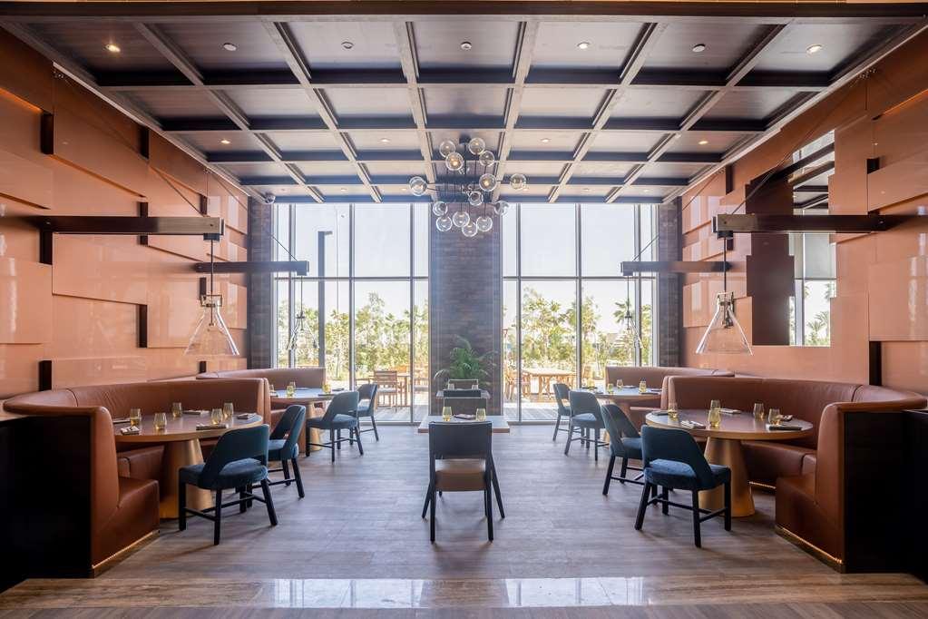 Hotel Radisson Damac Hills Dubái