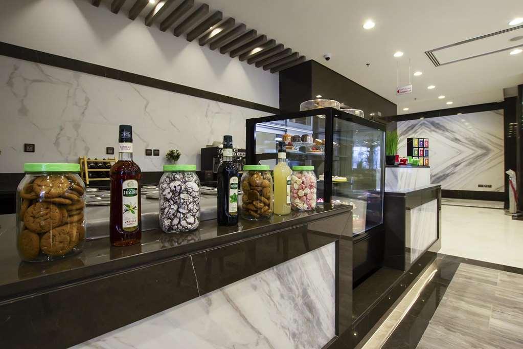 Time Onyx Apartahotel