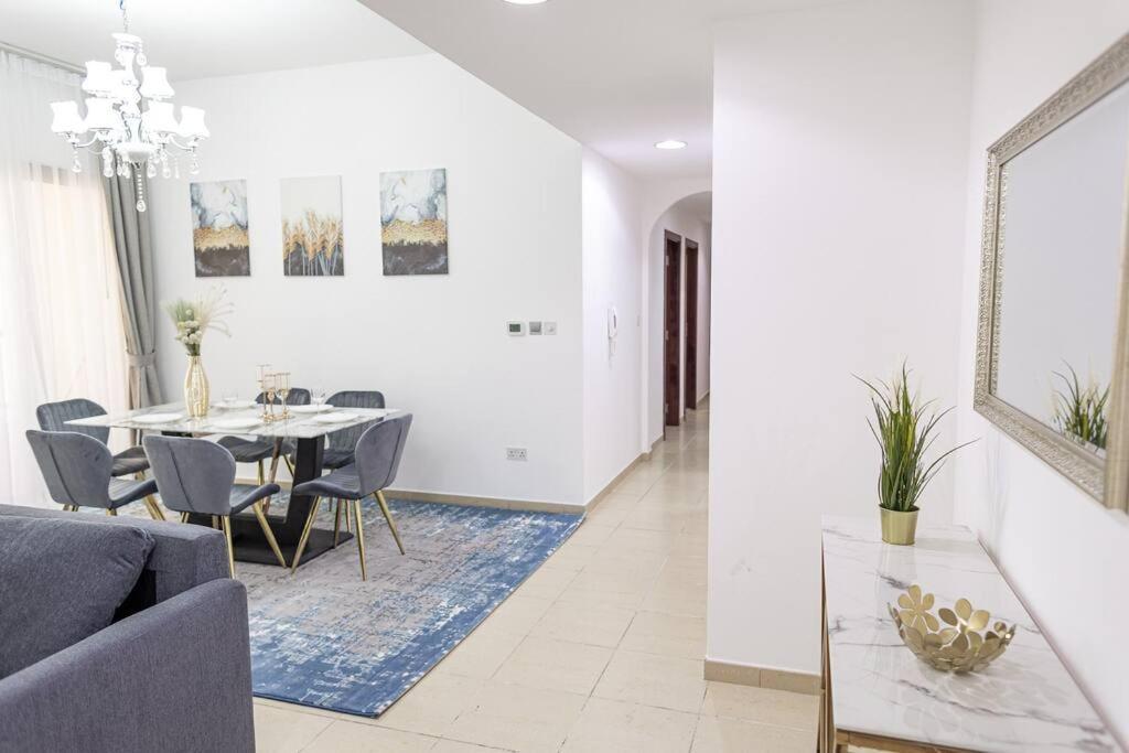 Apartemen Shams Front Jbr By Happy Season *