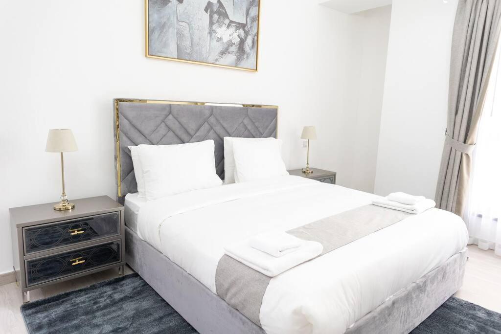 Apartemen Shams Front Jbr By Happy Season *