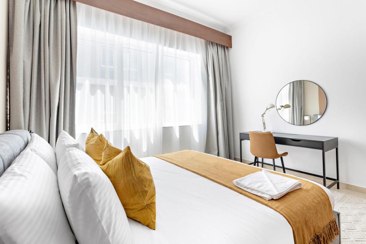 Silkhaus Spacious Gym & Pool 1bdr Art Appartement *