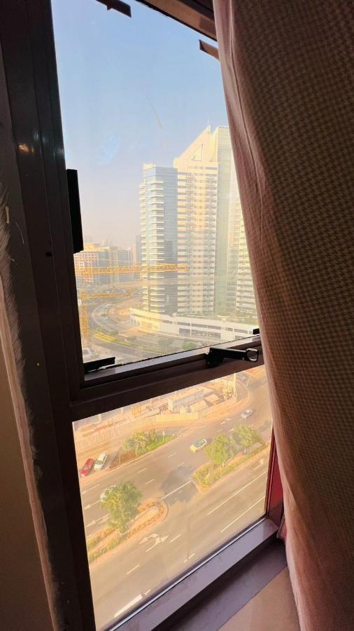 Double Window Partition In Tecom Near Metro Privat bolig *