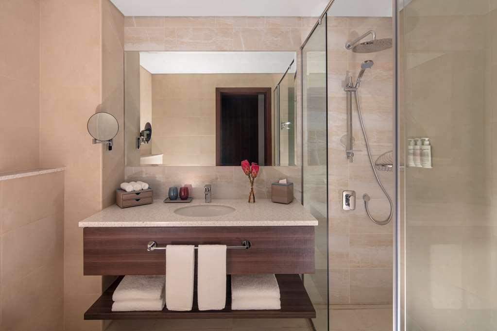 Hotel Avani Palm View