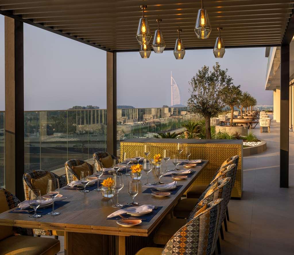 Hotel Avani Palm View *