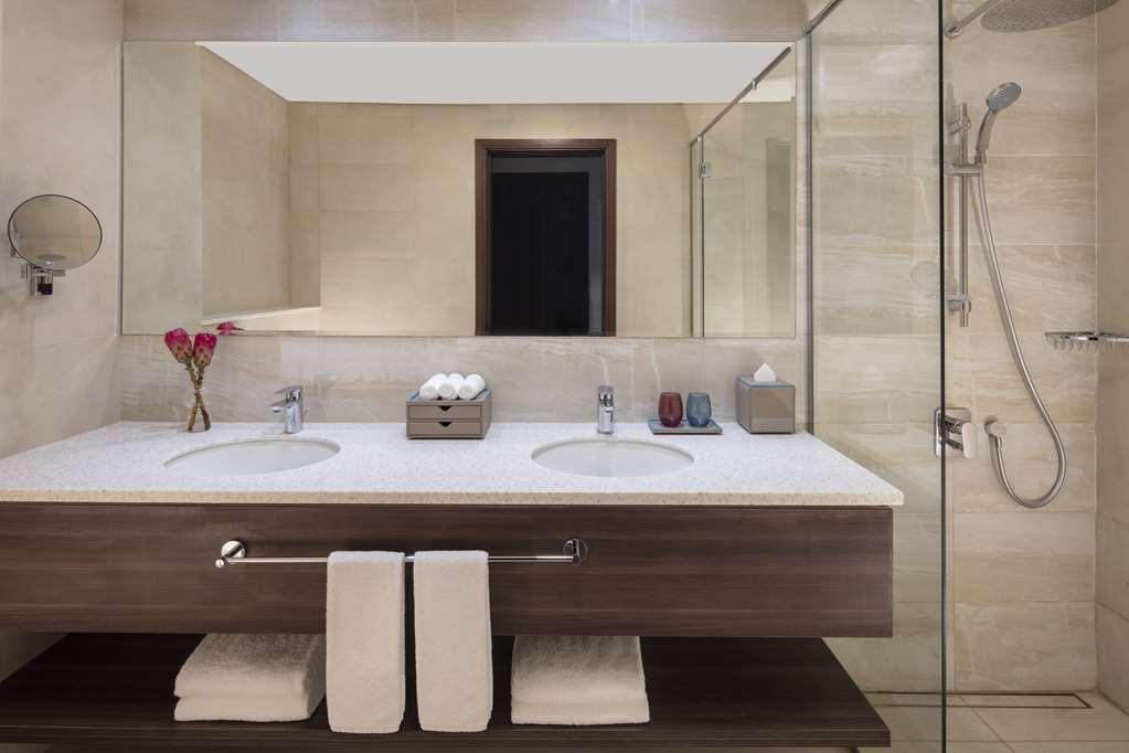 Avani Palm View Hotel *