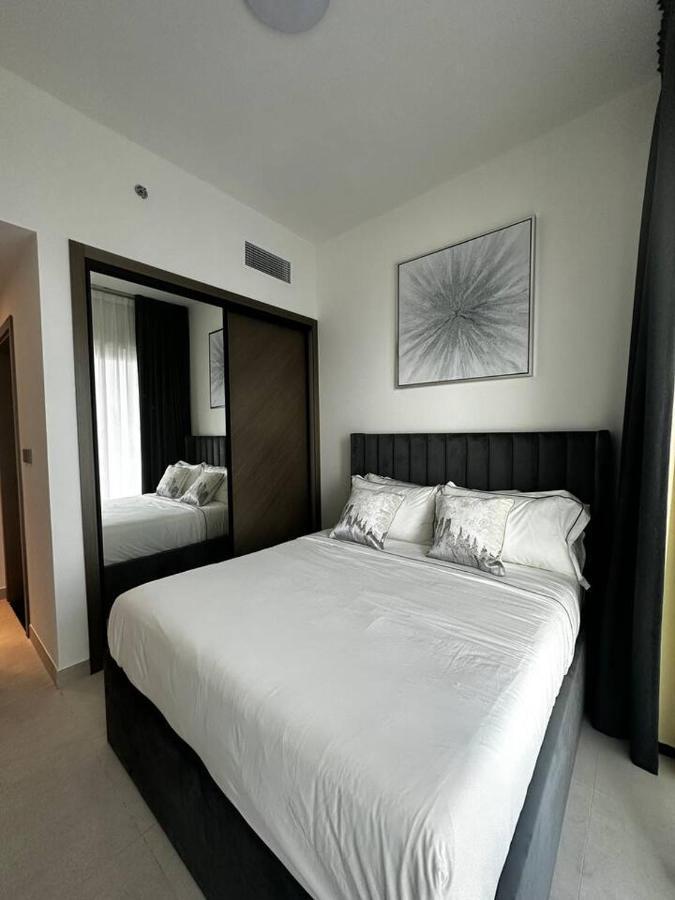 Stylish 1 Bedroom In Binghatti, Business Bay, Canal View * Dubai