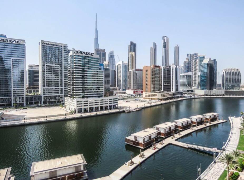 Appartement Stylish 2 Bedroom In Binghatti, Business Bay *