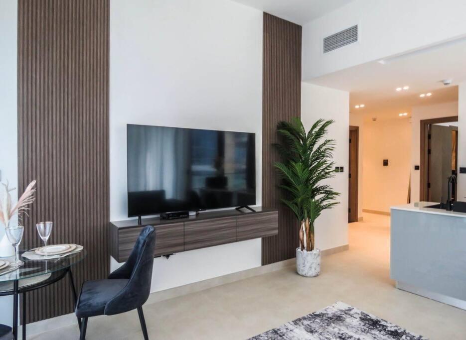 Stylish 2 Bedroom In Binghatti, Business Bay