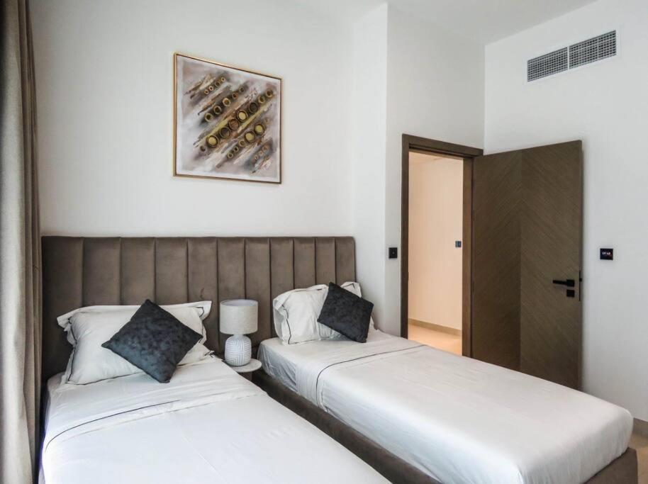Apartamento Stylish 2 Bedroom In Binghatti, Business Bay