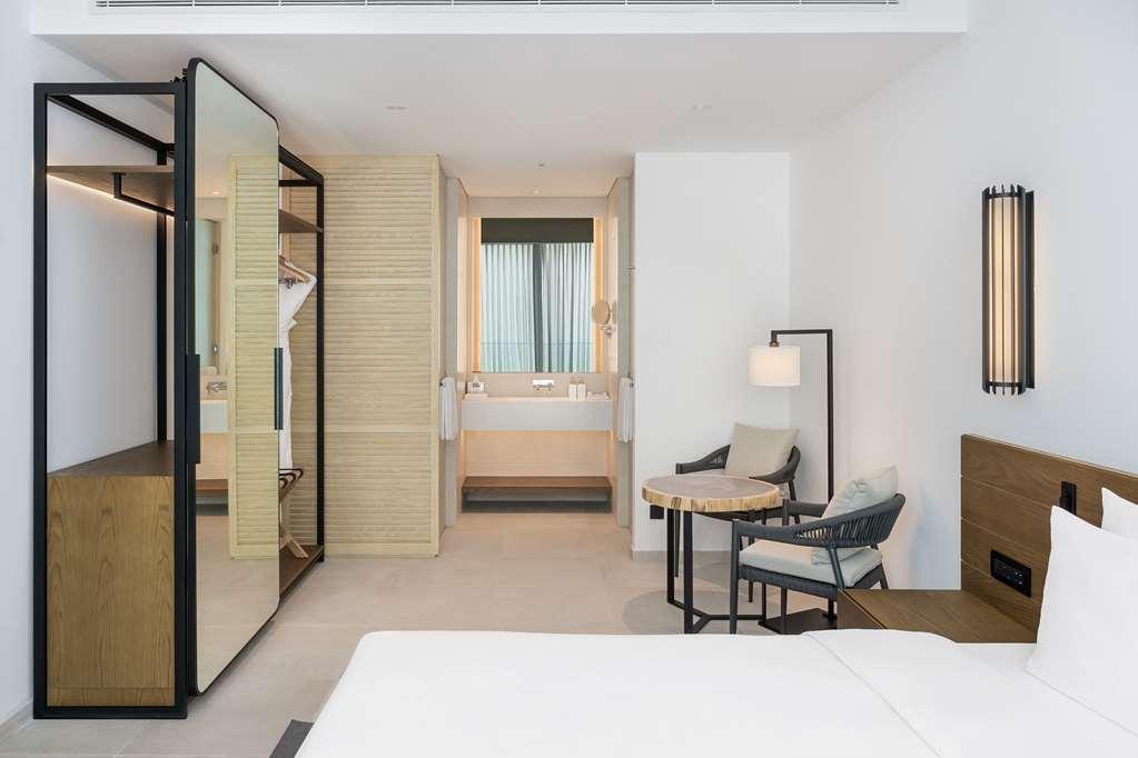 Radisson Palm Jumeirah Hotel 4*
