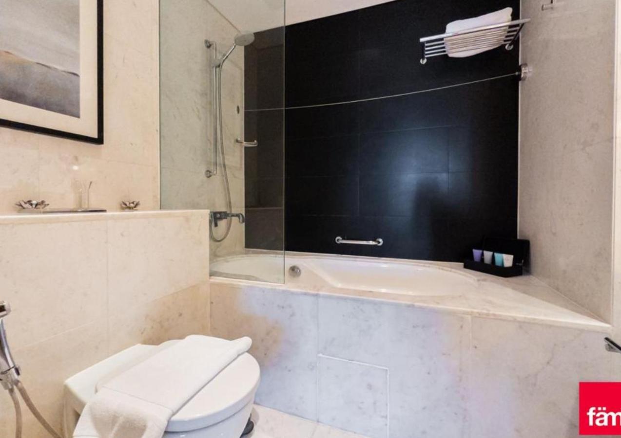 Apartment Partial Burjkhalifa Studio, Interconnecting To Dubai Mall Dubai