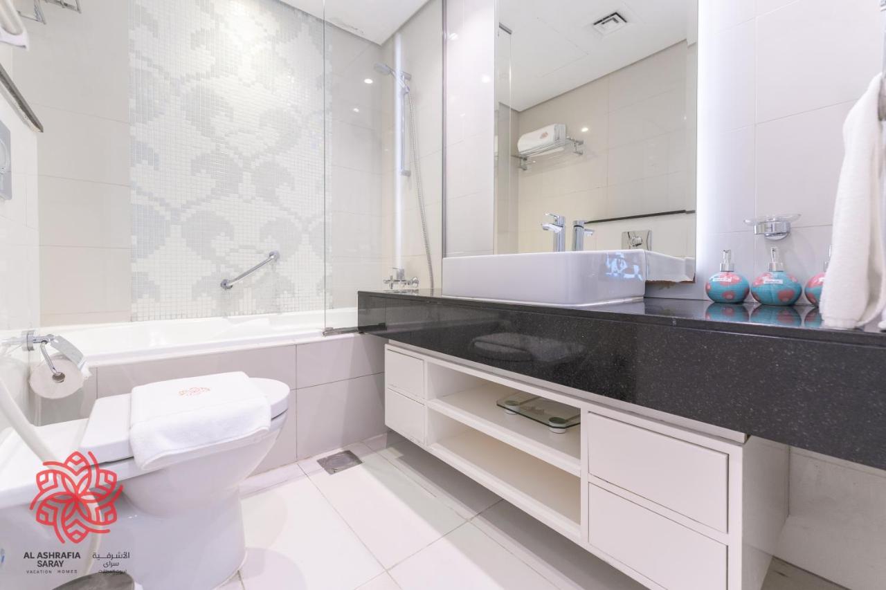 Alashrafia Saray- Waterfront 3 Bdr Business Bay * Dubai