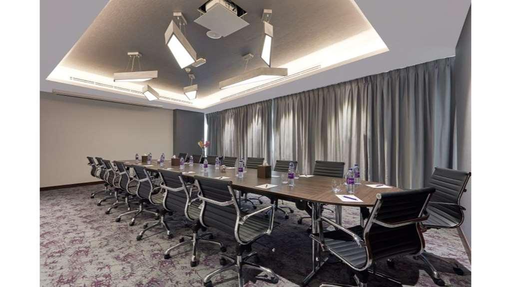 Hotel Park Regis Business Bay