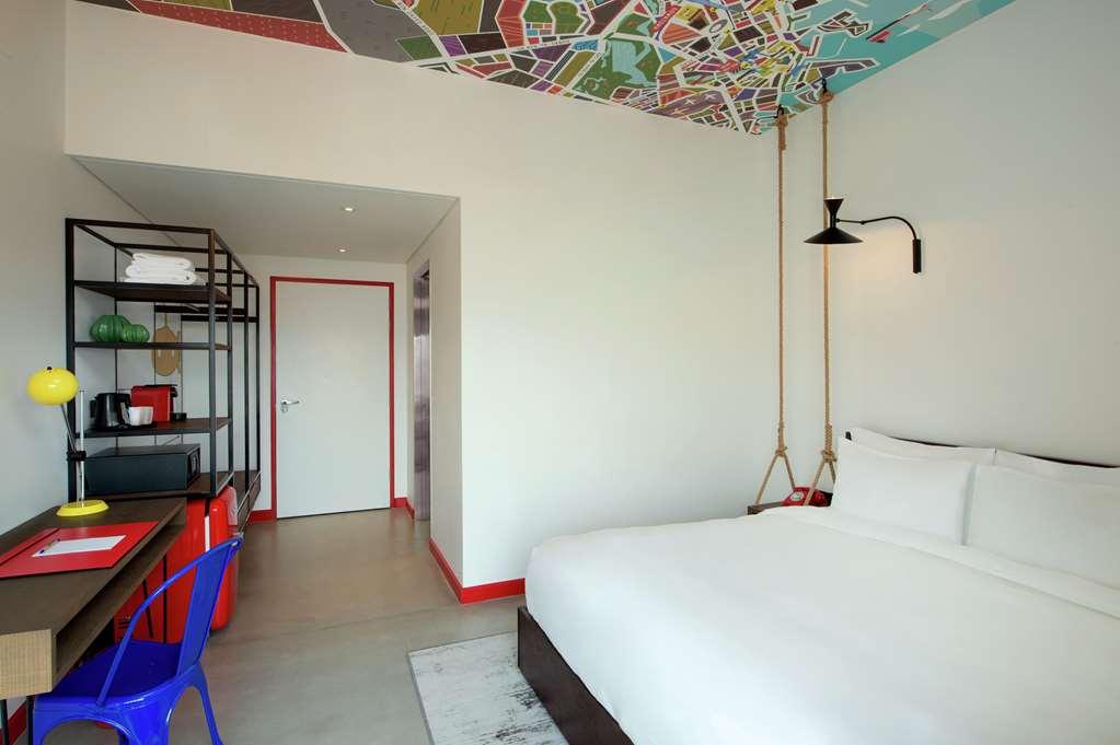 Hotel Hampton By Hilton Al Seef *