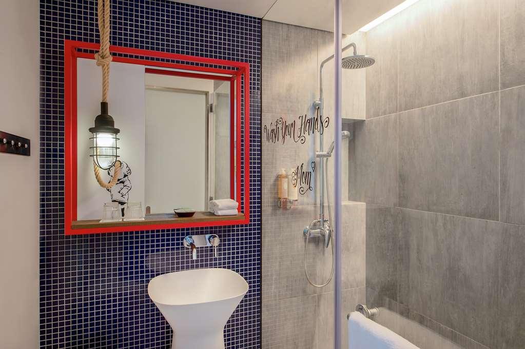 Hotel Hampton By Hilton Al Seef