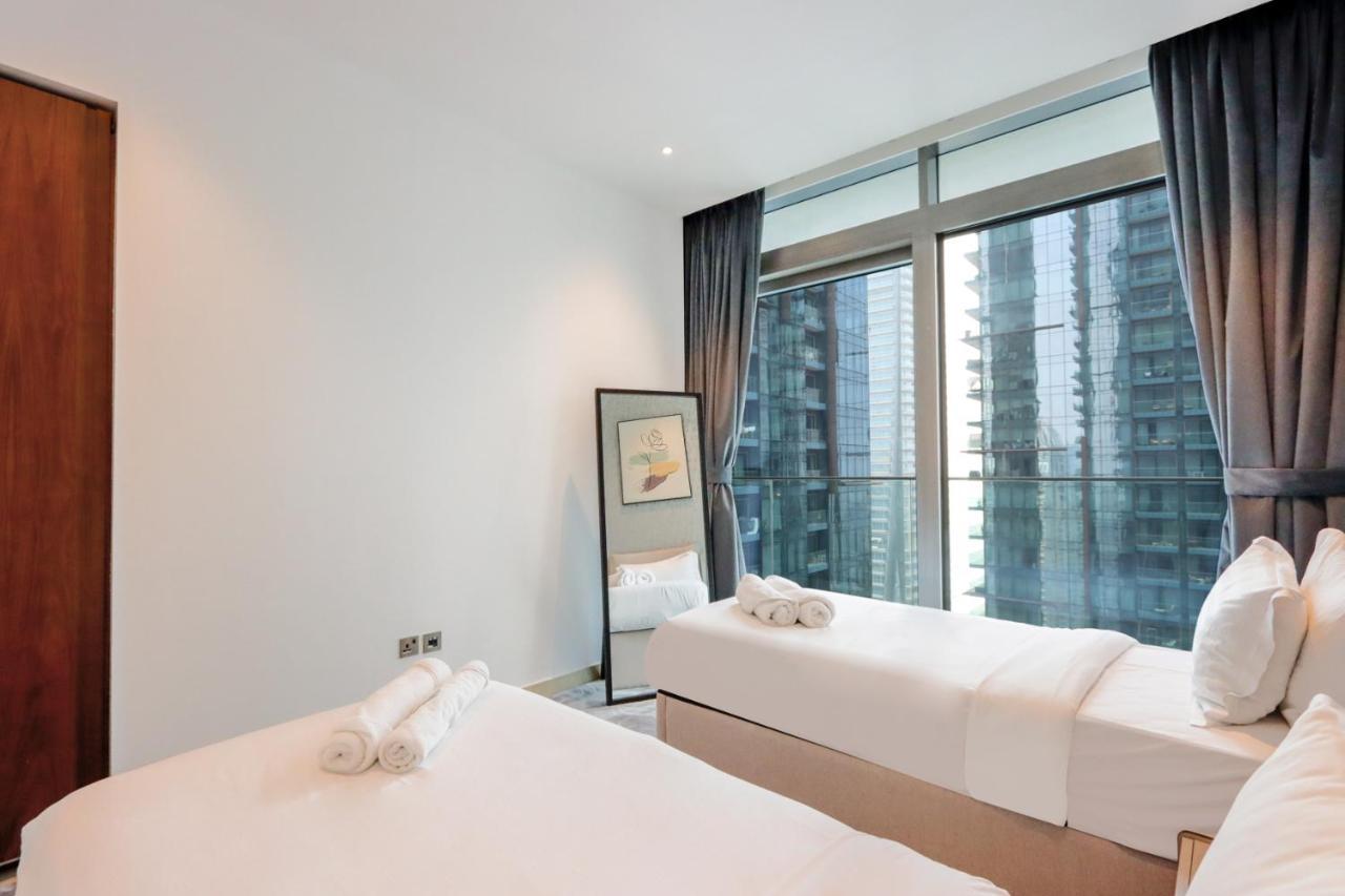Luxury 2br Waterfront Oasis In Marinagate - Livbnb Apartment Dubai