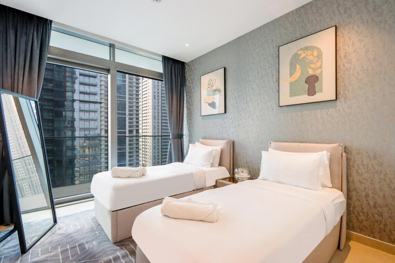 Luxury 2br Waterfront Oasis In Marinagate - Livbnb * Dubai