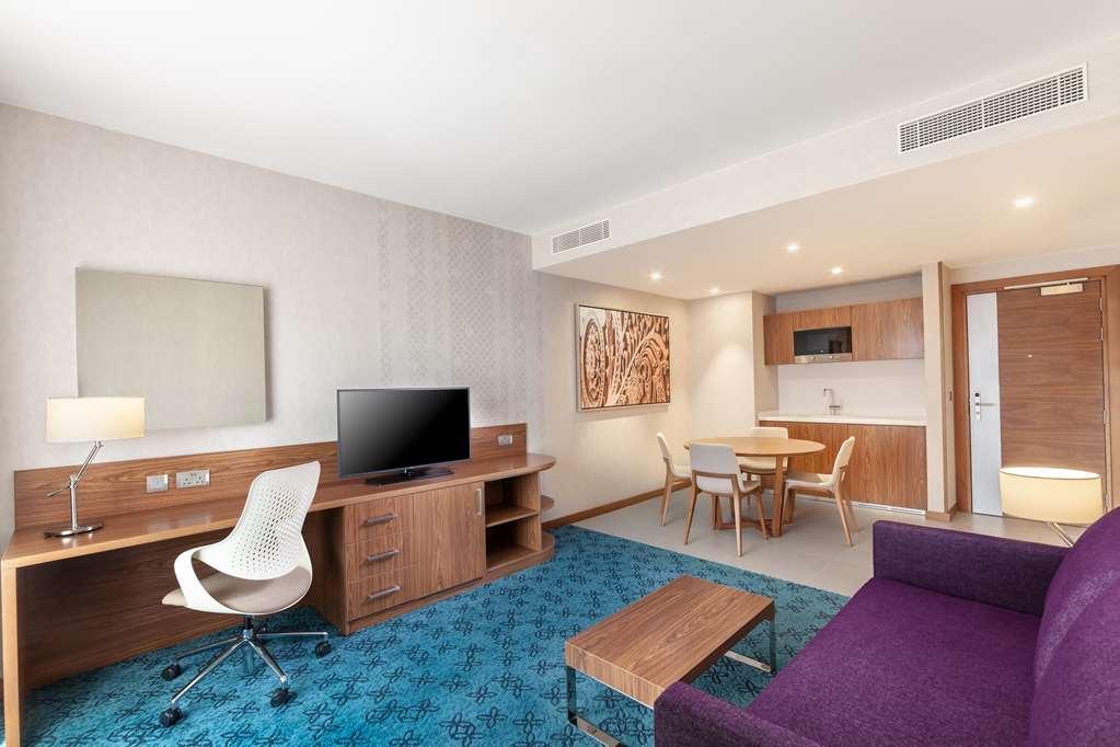 Hotel Doubletree By Hilton Al Jadaf