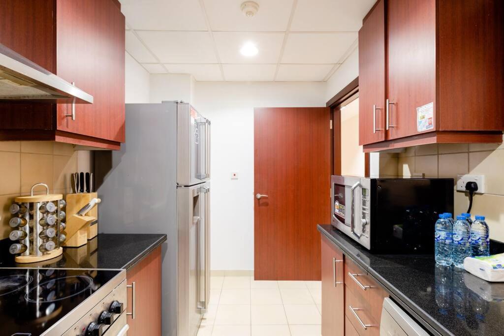 Gorgeous 3 Bedroom In Jbr Apartamento